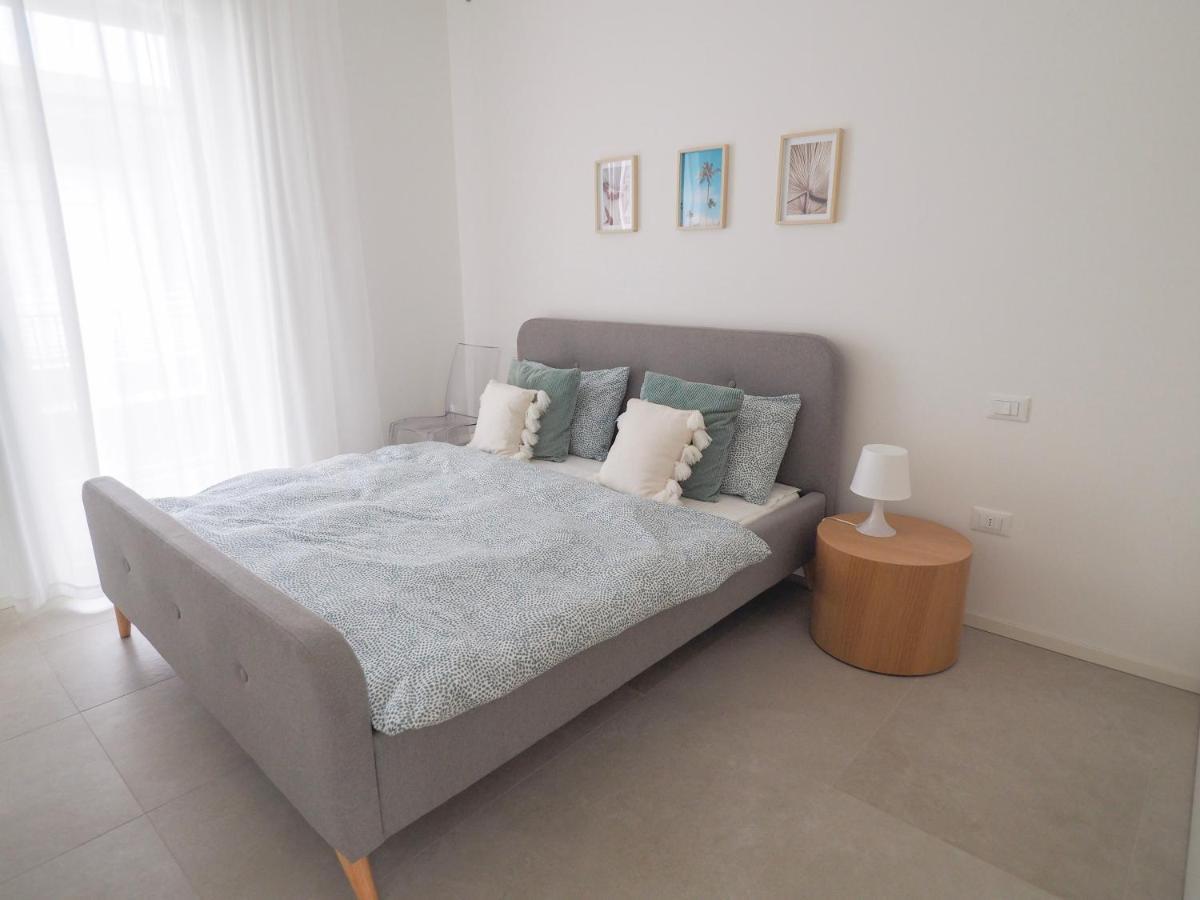 Apartment Luma With Pool Lido di Jesolo Bagian luar foto